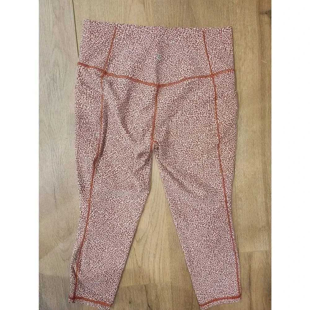 Athleta Salutation Stash II Textured Tights Red Cheetah Print. Size Large Petite - Picture 2 of 8